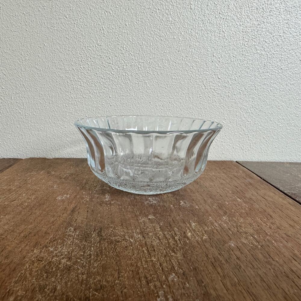 Firna Indonesia Pressed Glass Small Nut Candy‎ Dish